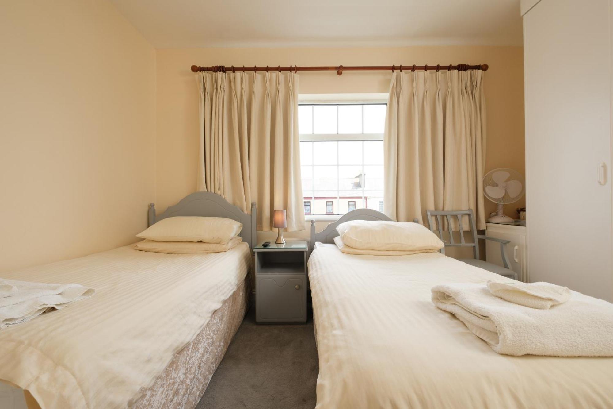 Four Seasons B&B Galway Habitación foto